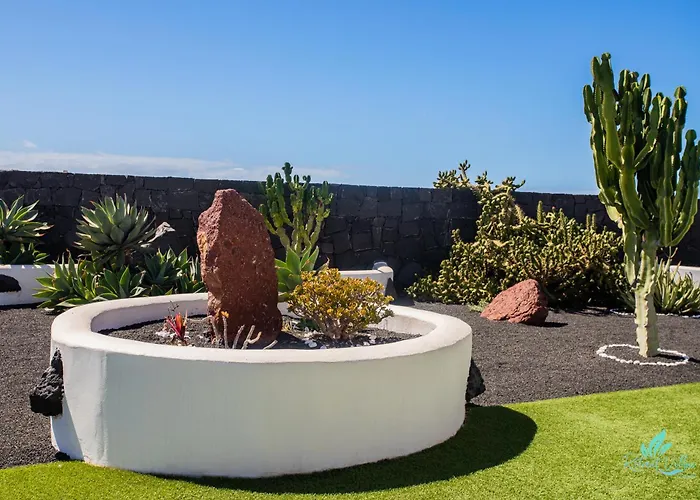 Sara Playa Blanca (Lanzarote)